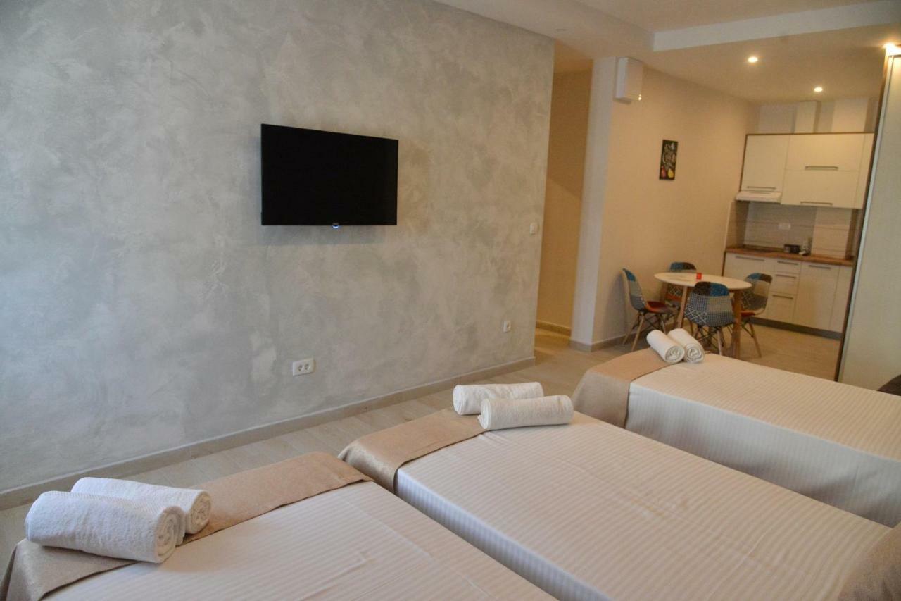 Helada Apartments 티바트 외부 사진