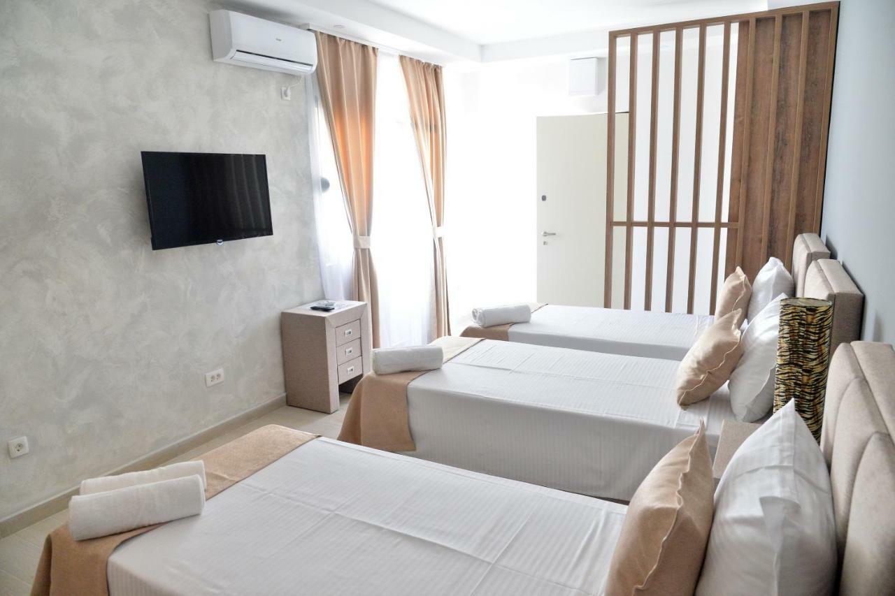 Helada Apartments 티바트 외부 사진