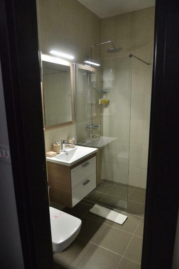 Helada Apartments 티바트 외부 사진