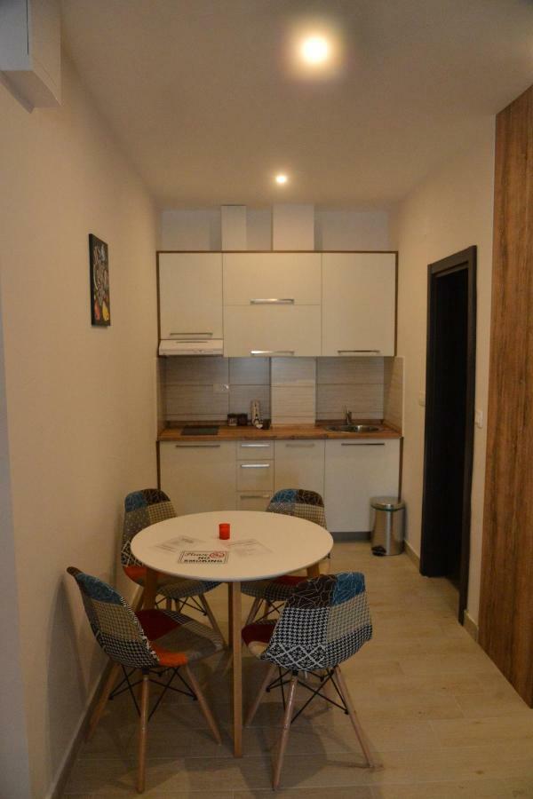 Helada Apartments 티바트 외부 사진